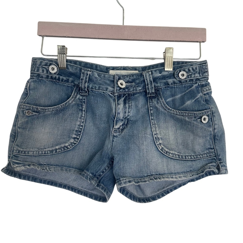Maurices Women’s Blue Denim Jean Shorts Size 3/4 – Utility Style with Pockets